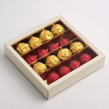 Chocolade dozen Antiekwit - 14.5 x 14.5 x 3.5 cm - 10 Stuks