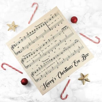 Gepersonaliseerd Houten Doosje 'Have Yourself A Very Merry Christmas'