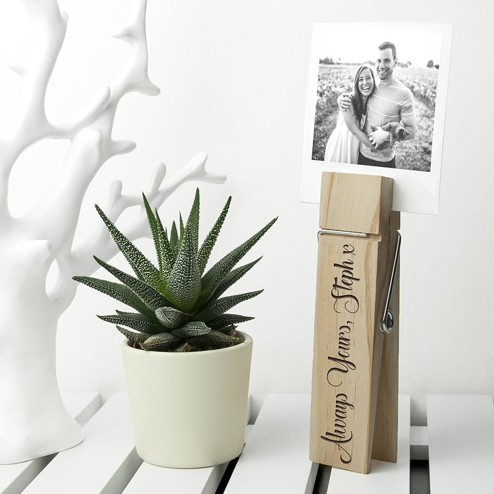 personalised wooden peg photo holder per2507 scr