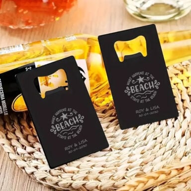 Gepersonaliseerde Flesopener RVS Beach Zwart als Bruiloft Bedankje Strandthema