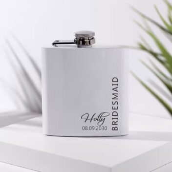 Witte Heupfles Bridesmaid met Naam