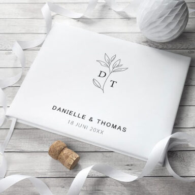 Gegraveerd Leren Gastenboek Danielle