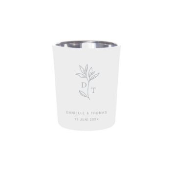 Gegraveerde theelichthouder Danielle in wit glas met eucalyptus gravure – bedankje bruiloft kaars
