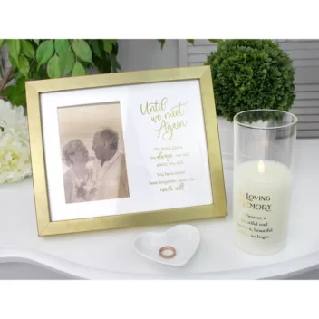 Eeuwig in Gedachten - Gouden Fotolijst.2