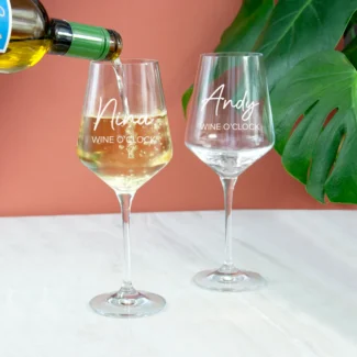 Gepersonaliseerd Wine O'Clock Wijnglas 3