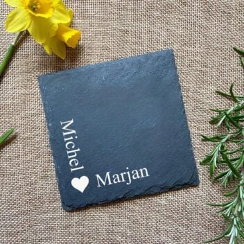 Leisteen Onderleggers Gegraveerd met Namen in Bamboe Box