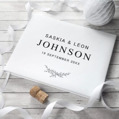 Gegraveerd Leren Gastenboek Johnson