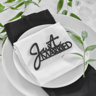 Zwarte Just Married Tafelsetting