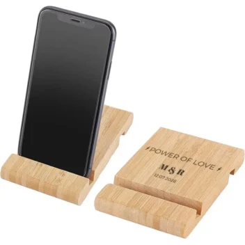 Bamboe telefoonhouder met Power of Love gravering als bruiloft bedankje