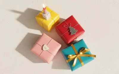 Een feestelijke compositie met verschillende ingepakte cadeaus en decoraties die diverse gelegenheden uitbeelden (verjaardag, kerst, jubileum).