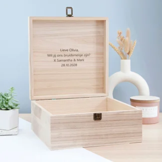 Binnenkant deksel flower girl box met persoonlijke boodschap