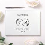 Gepersonaliseerd wit gastenboek met zwarte opdruk