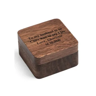 Luxe houten geschenkdoos met persoonlijke gravering voor manchetknopen
