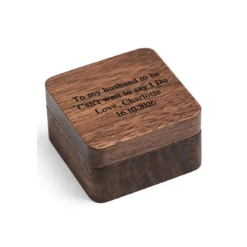 Luxe houten geschenkdoos met persoonlijke gravering voor manchetknopen