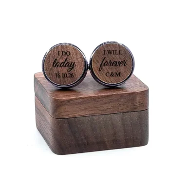 Houten manchetknopen met I Do & I Will gravering voor bruiloft