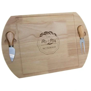 Houten serveerplank gegraveerd met Mr & Mrs en monogram