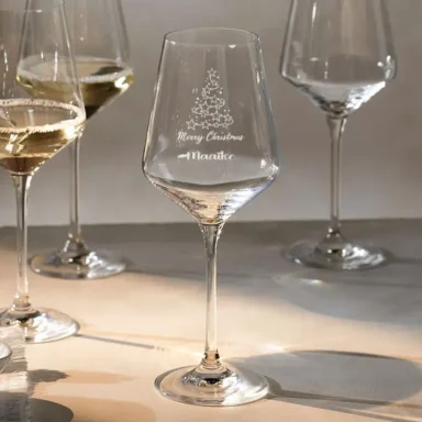 Wijnglas gegraveerd met kerstboom