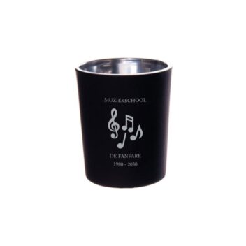 Muzieknoten theelichthouder zwart glas gegraveerd met tekst, bedankje muziekvereniging