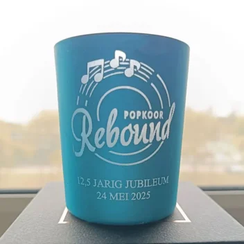 Stijlvolle gepersonaliseerde theelichthouders in diverse kleuren