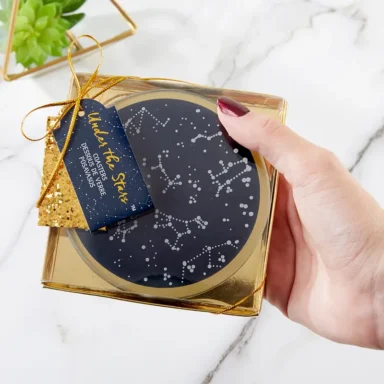 Under the Stars glazen onderzetters cadeau set in gouden geschenkdoos met transparant deksel