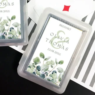Naturel Unity speelkaarten bedankje bruiloft met eucalyptus sticker en namen in groentinten