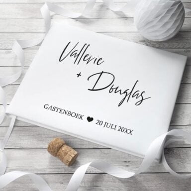 Gegraveerd Leren Gastenboek Vallerie