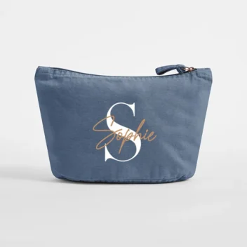 Vintage toilettas in denim blue met gepersonaliseerde naam en initiaal