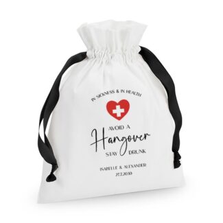 Gepersonaliseerde Avoid a Hangover Recovery Kit Zakjes met rood hart en wit kruis als feest bedankje