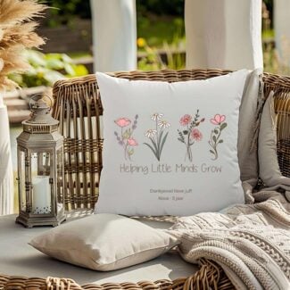 Gepersonaliseerde Kussenhoes met Helping Little Minds Grow