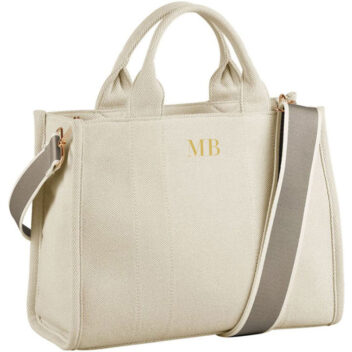 Initial Chic Tote, gepersonaliseerde trendy handtas met initialen, perfect voor dagelijks gebruik, reizen of als stijlvol cadeau voor zomerse uitjes.