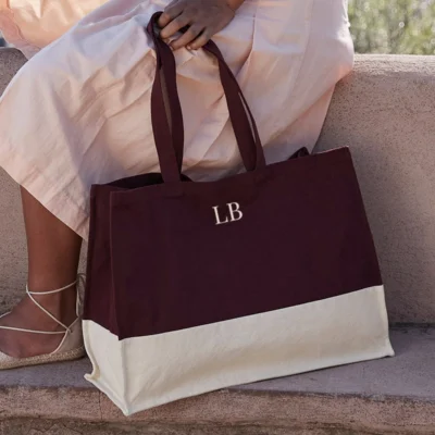 Gepersonaliseerde Canvas Tas in Oxblood/Naturel met Initialen in Naturel