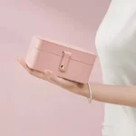Luxe Korean Style Pink Sieradenbox Sfeerfoto in Hand