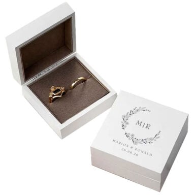 ringdoosje monogram krans slider