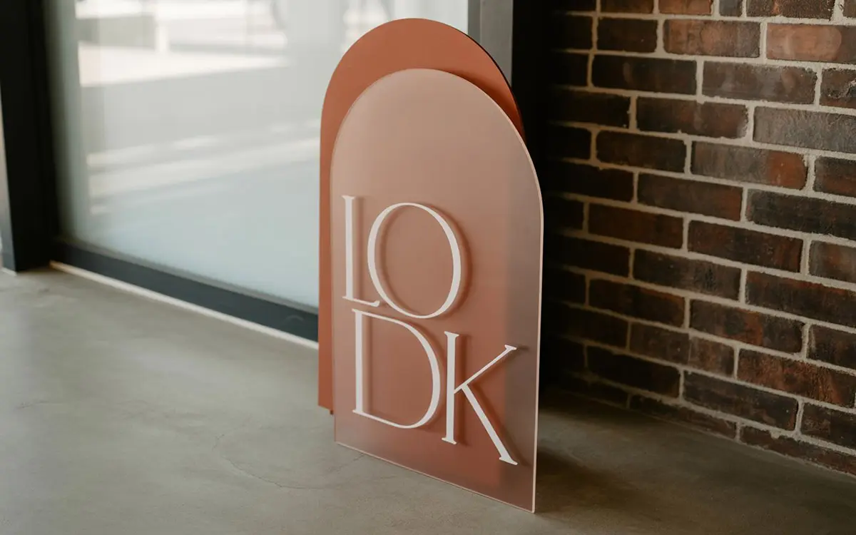 boogvorm welkomstbord modern trend