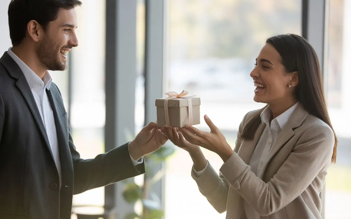 klant bedanken persoonlijk cadeau zakelijke relatie