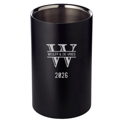 Krachtige zwarte wine chiller met een groot, iconisch 'Bold Statement' monogram