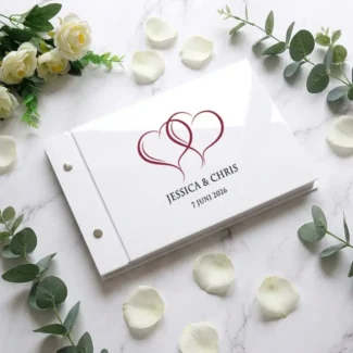 Gasten boek bruiloft wit acryl met dubbel hartendesign namen en datum