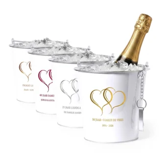 Champagnekoeler jubileum met hartendesign in goud zilver robijn en koper gepersonaliseerd