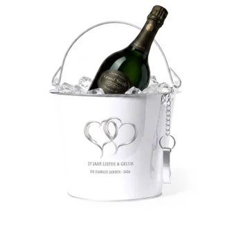 Champagnekoeler zilveren jubileum 25 jaar met hartendesign en gepersonaliseerde tekst